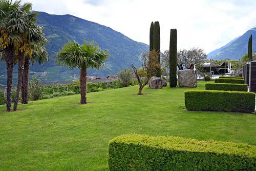 Weitläufige Gartenanlage