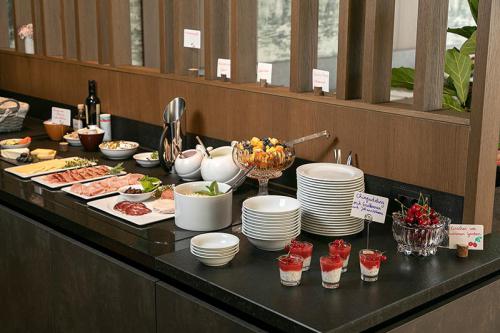 Locale prima colazione con buffet