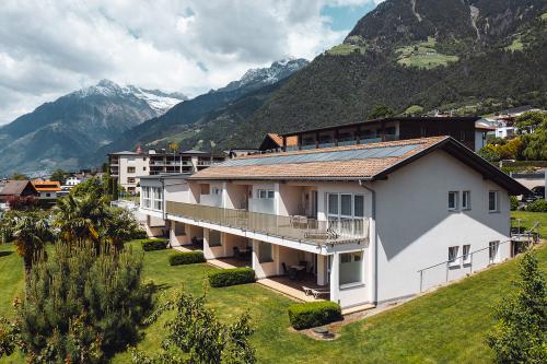NEW from - Apartments De Luxe
