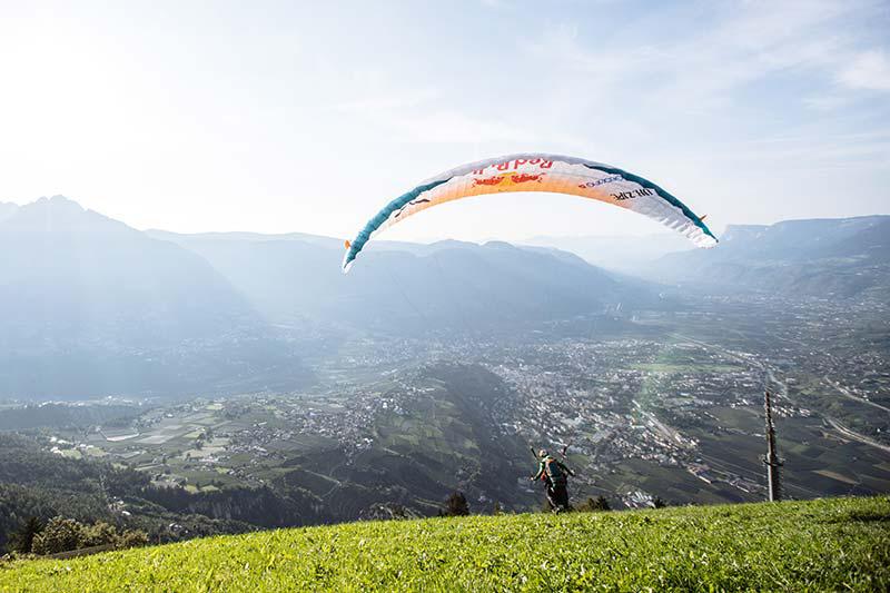 Parapendio a Tirolo