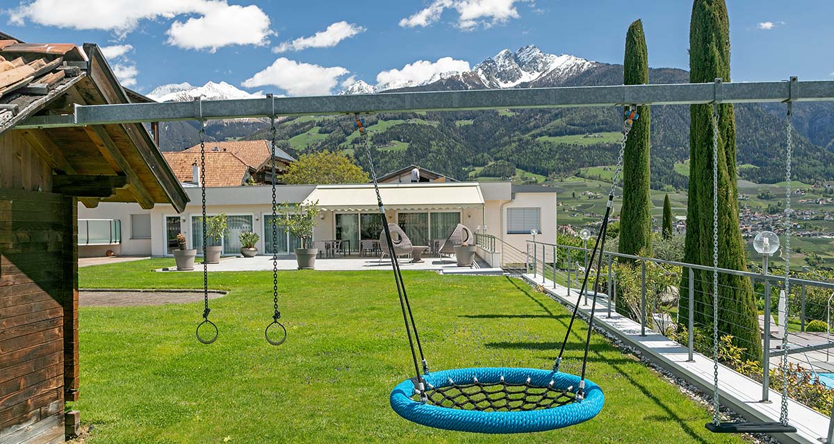 Spielplatz mit Schaukeln